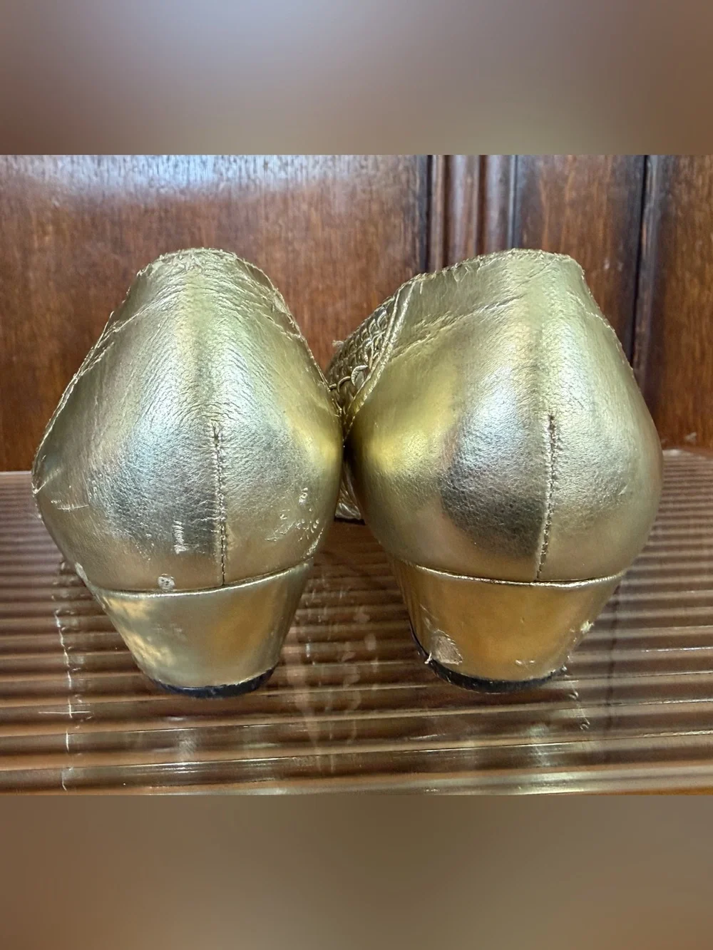 Vintage 1980s Two Tone Metallic Gold & Silver Woven Peep-Toe Flats, size 6 / 7